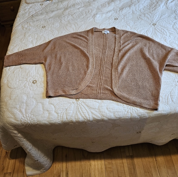 Cardigan NWOT - Picture 2 of 5